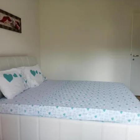 Captivating 2-bed In Apartman